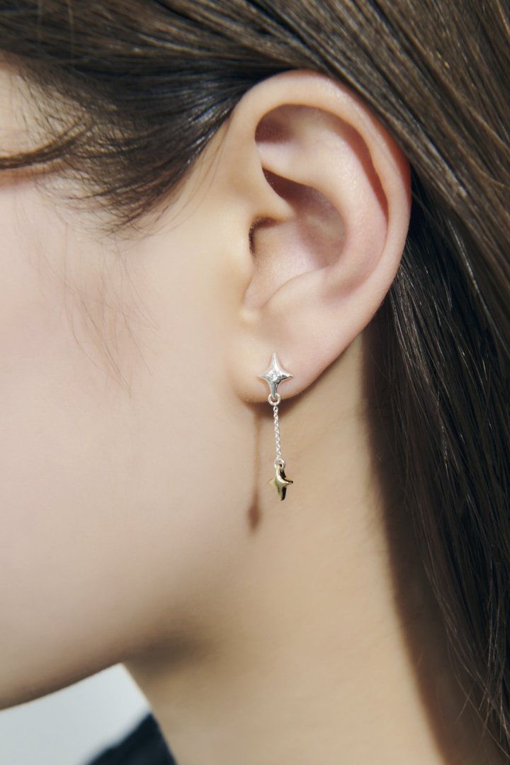 ハング プチ トゥインクル ピアス