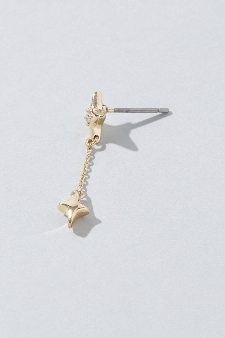 ハング プチ トゥインクル ピアス