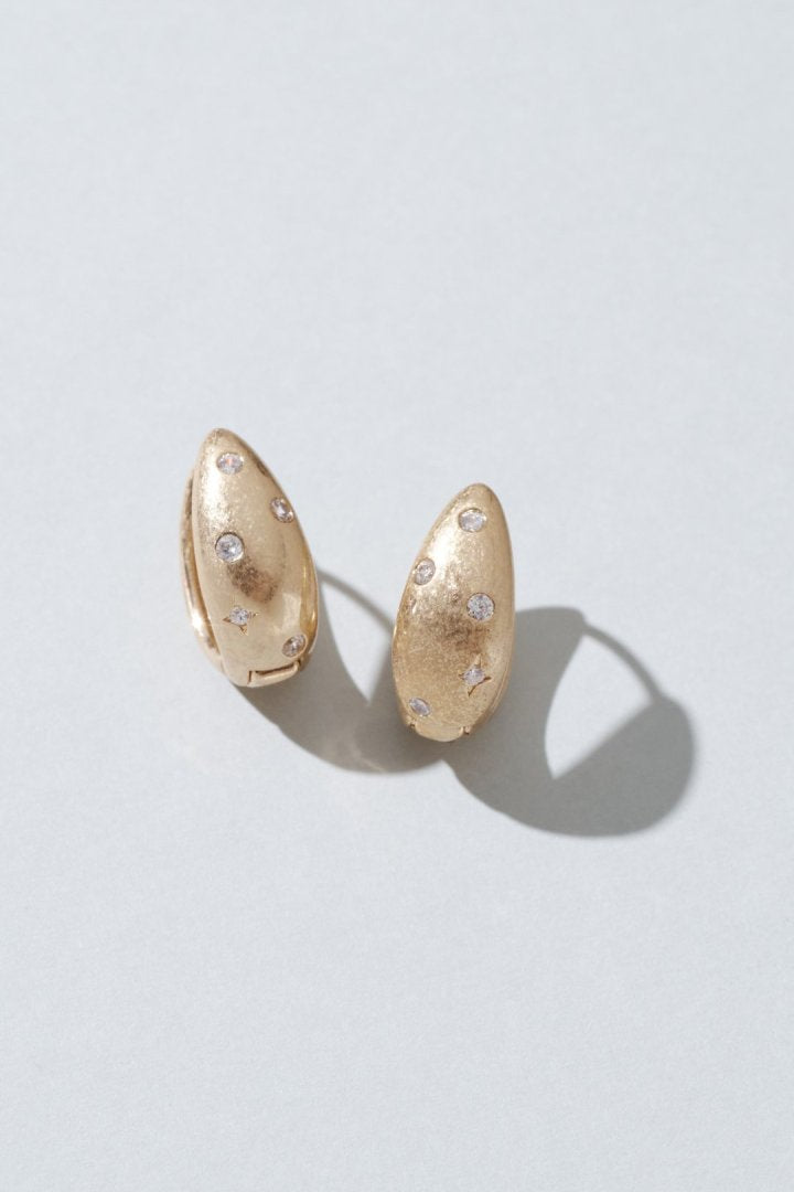 メタル ドロップ × キュービック ジルコニア ワンタッチ ピアス
