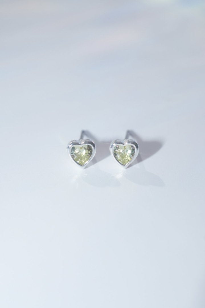 プチ キュービックジルコニア ハート ピアス