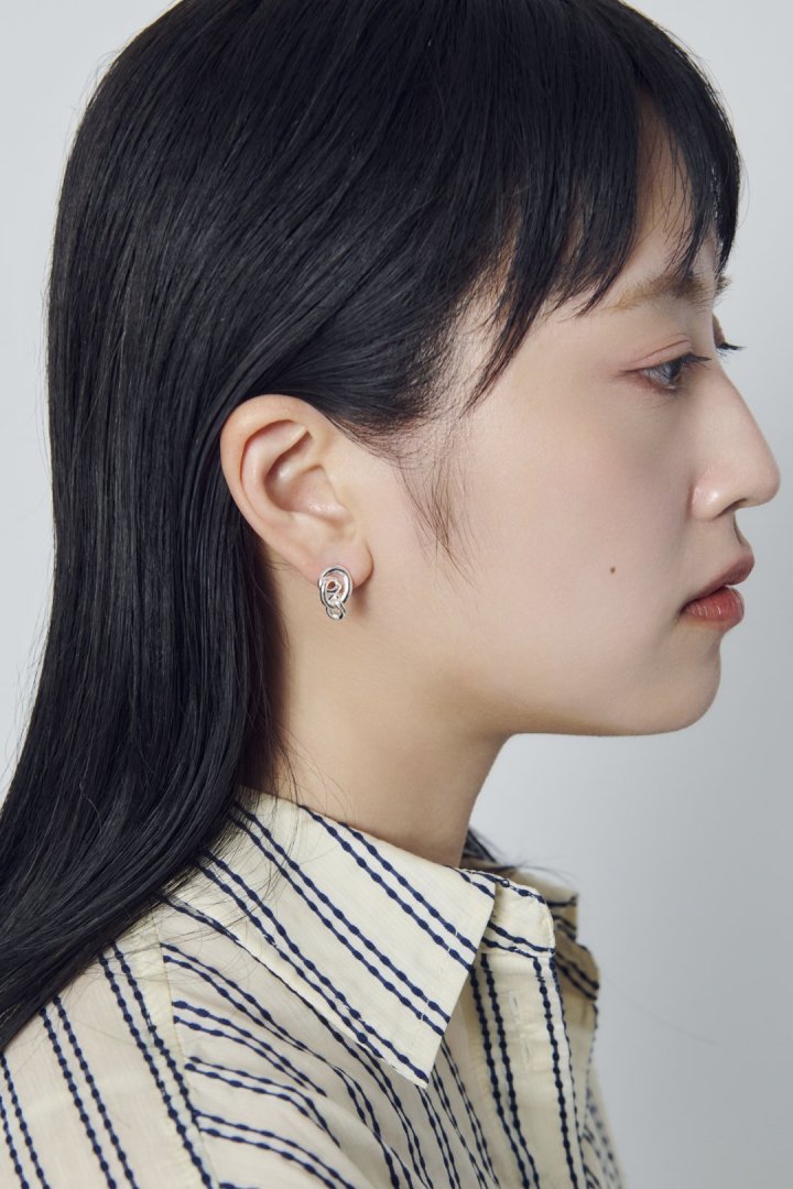 ニュアンス サークル ピアス