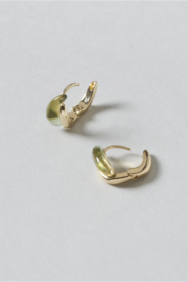スリム クリア カラー × メタル ワンタッチ ピアス