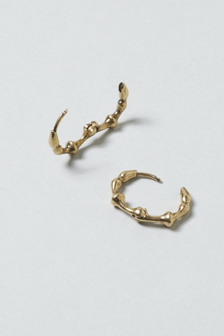 リップル ライン フープ ワンタッチ ピアス