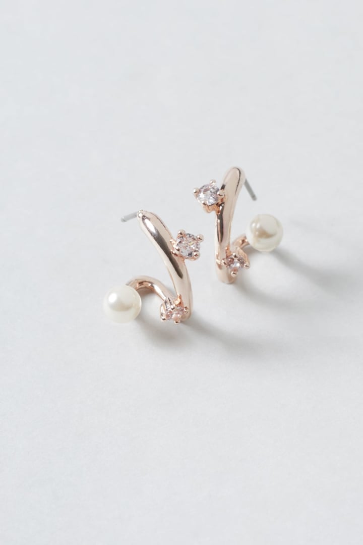 アタッチ パール × キュービックジルコニア ピアス