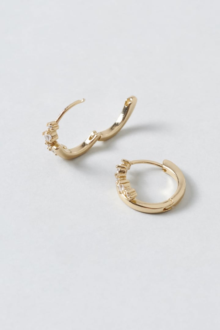 キュービックジルコニア × メタル フープ ワンタッチ ピアス