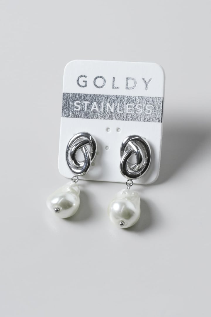 ノット × グラス パール ステンレス ピアス