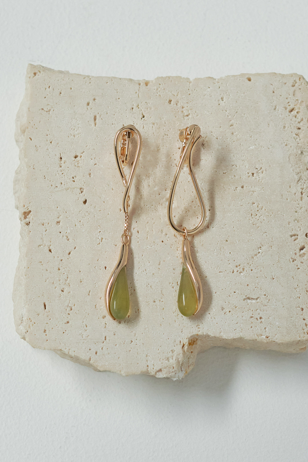 サイド フレーム ドロップ アシンメトリー イヤリング – GOLDY Onlinestore