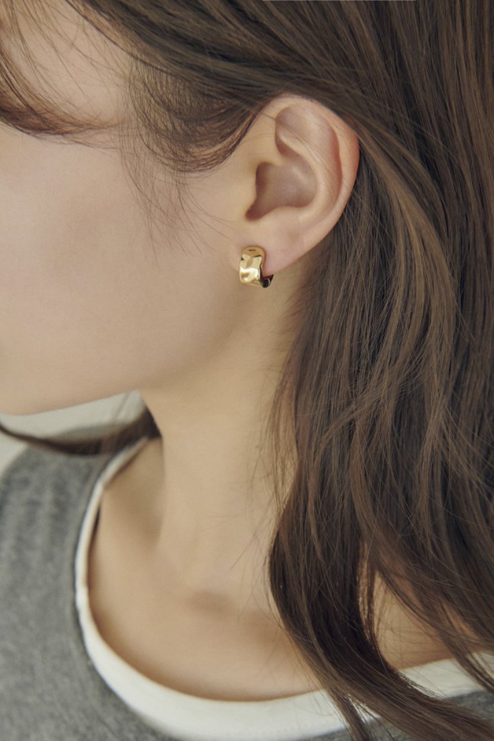 バンピー フープ ワンタッチ イヤリング – GOLDY Onlinestore