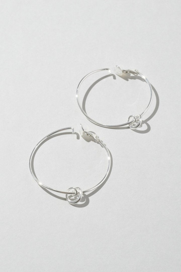 マイクロ チャーム スパイラル イヤリング