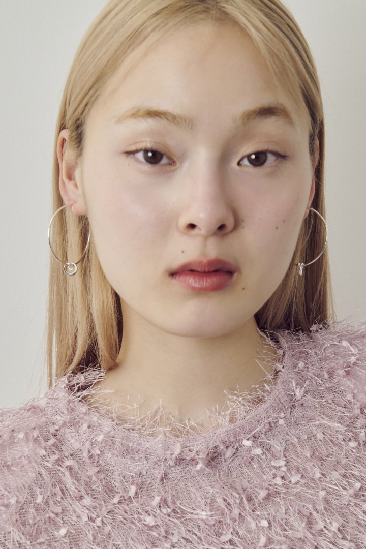 マイクロ チャーム スパイラル イヤリング