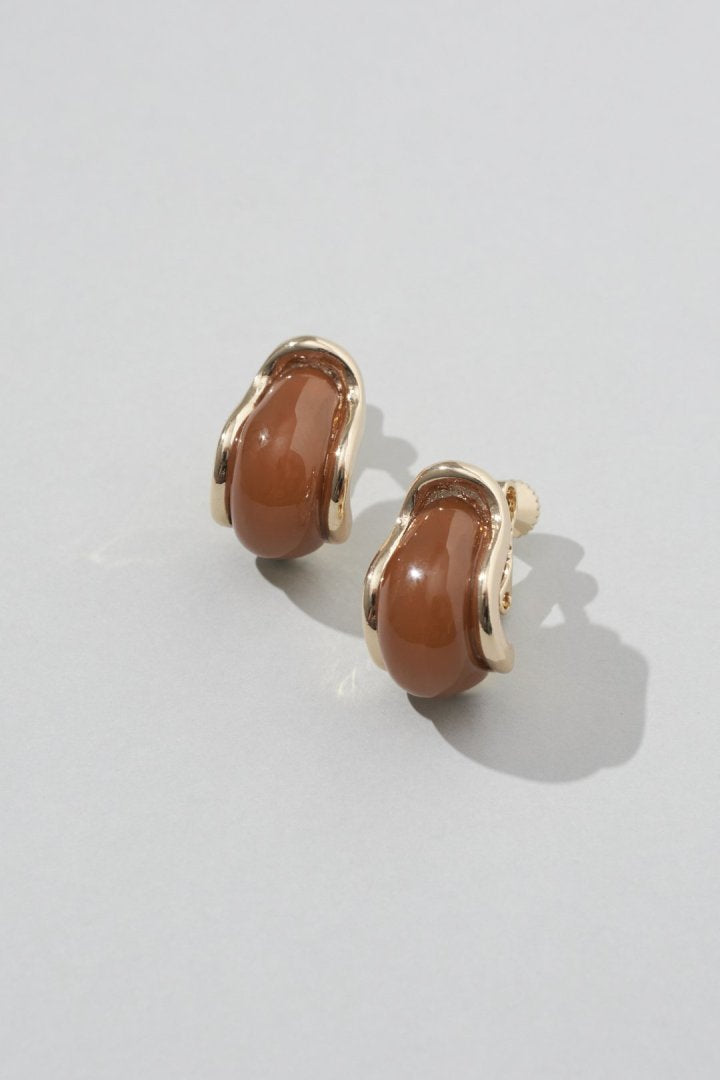 メタル フレーム プランプ カラー イヤリング