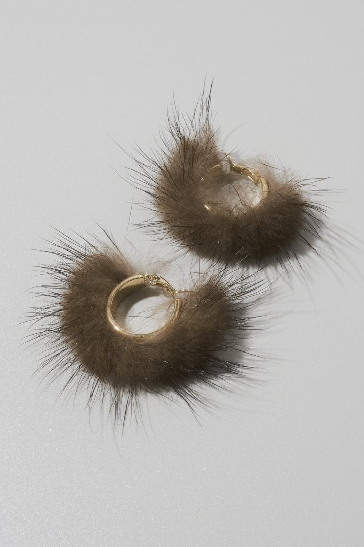 ミンク ファー フープ イヤリング