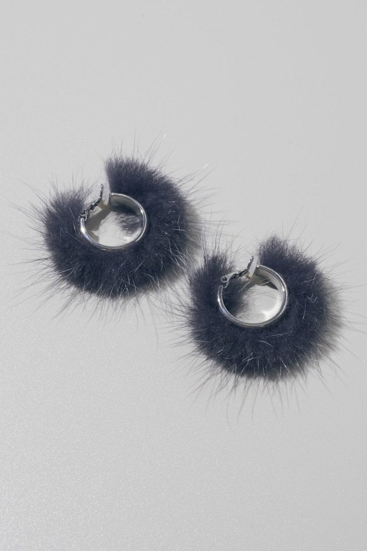 ミンク ファー フープ イヤリング