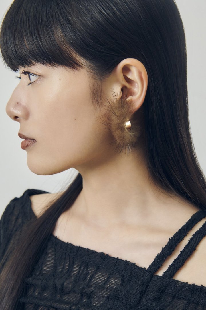 ミンク ファー フープ イヤリング