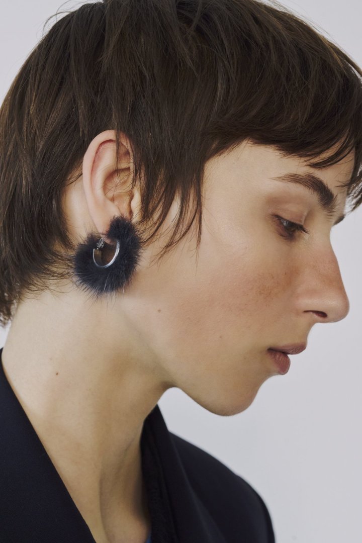 ミンク ファー フープ イヤリング