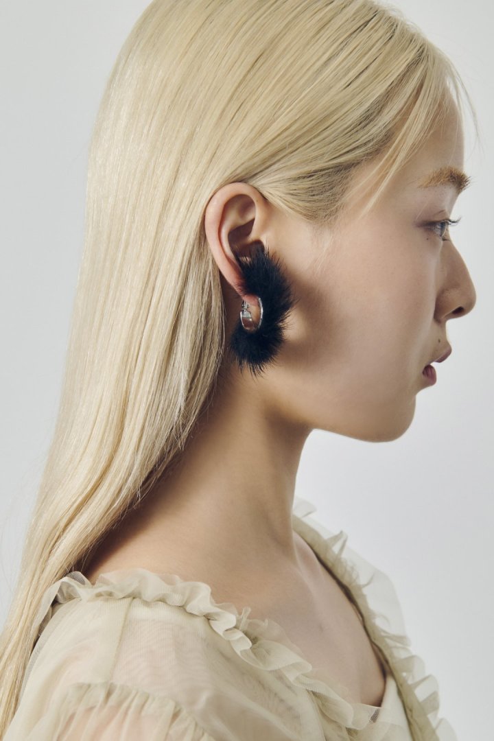 ミンク ファー フープ イヤリング