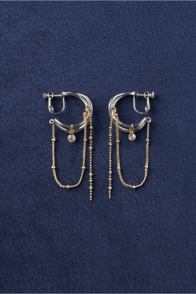 GOLDS♡肩紐チェーン♡ビジュー付き段々フリルレース♡キャミトップス♡黒M GOLDS♡肩紐チェーン♡ビジュー付き段々フリルレース♡キャミトップス♡黒