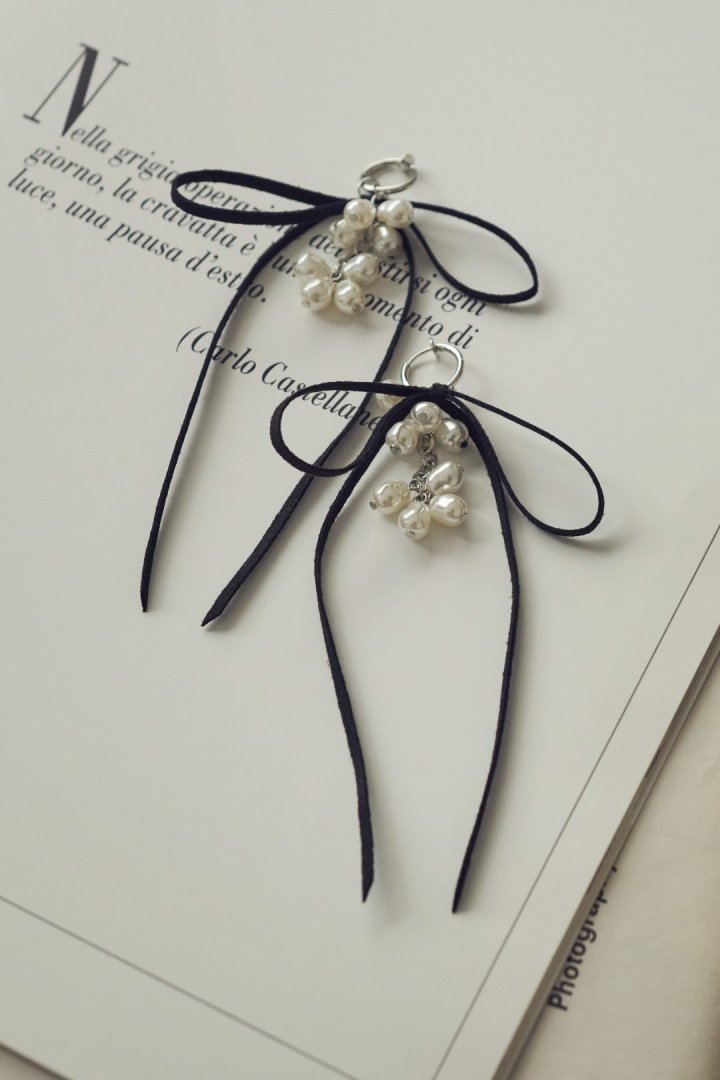 シャワー パール スエード リボン イヤリング