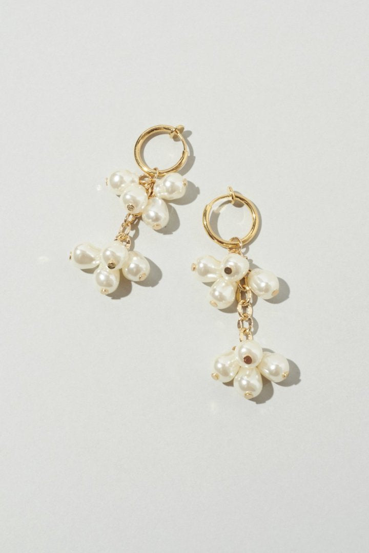 シャワー パール スエード リボン イヤリング