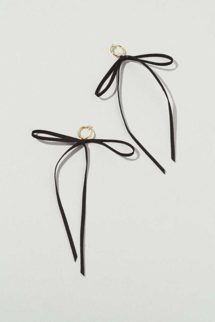 シャワー パール スエード リボン イヤリング