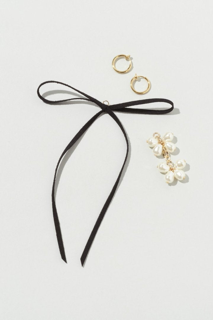 シャワー パール スエード リボン イヤリング