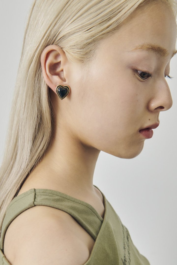 ブラック ハート イヤリング