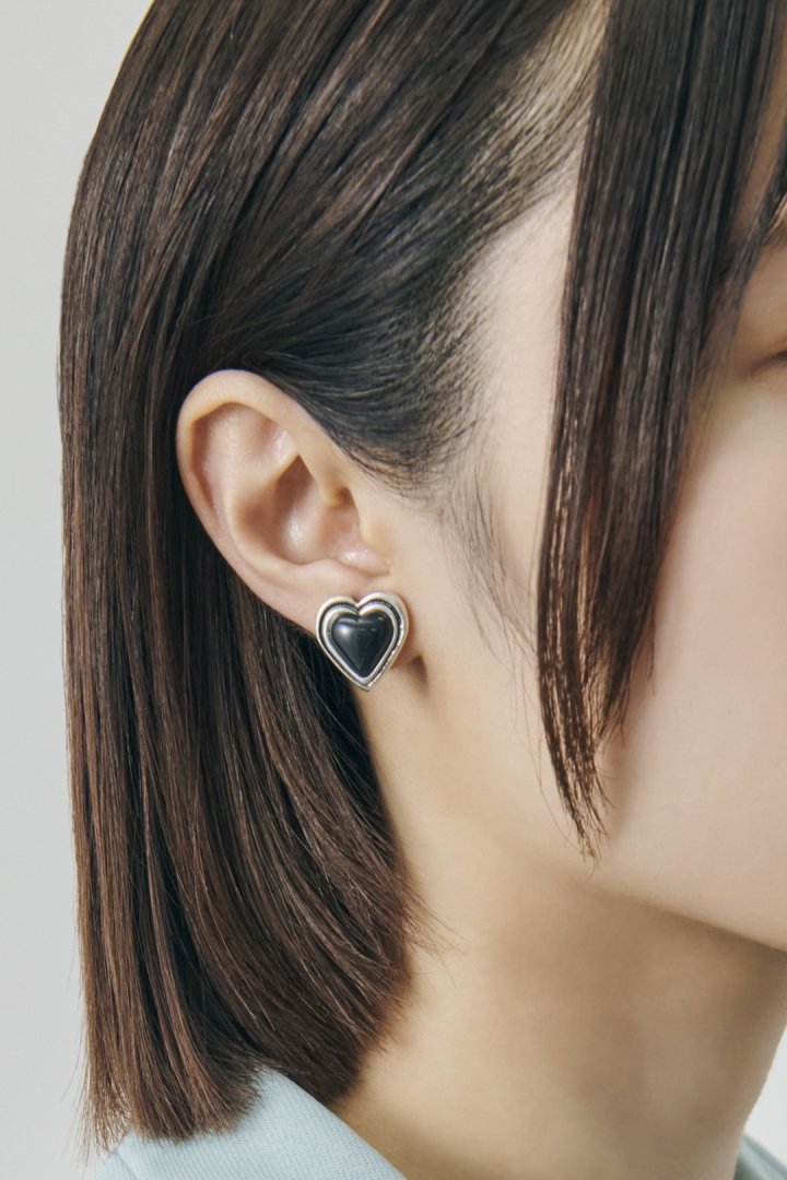 ブラック ハート イヤリング