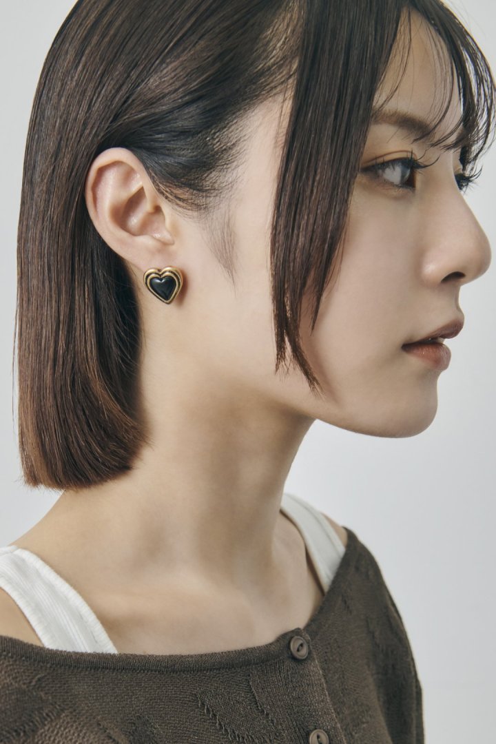 ブラック ハート イヤリング