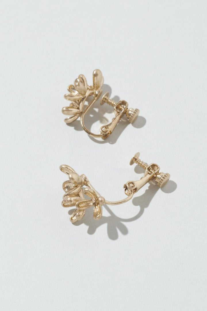 ブルーミング ミニ フラワー イヤリング