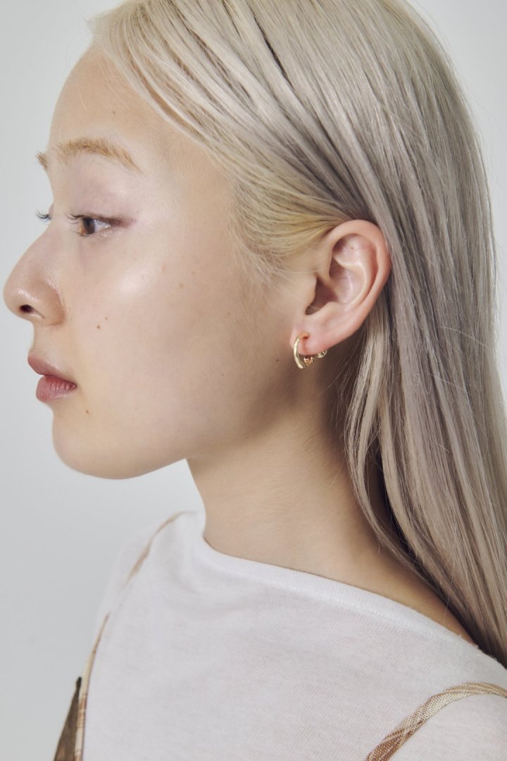 ビジュー × クロスモチーフ チャーム イヤリング