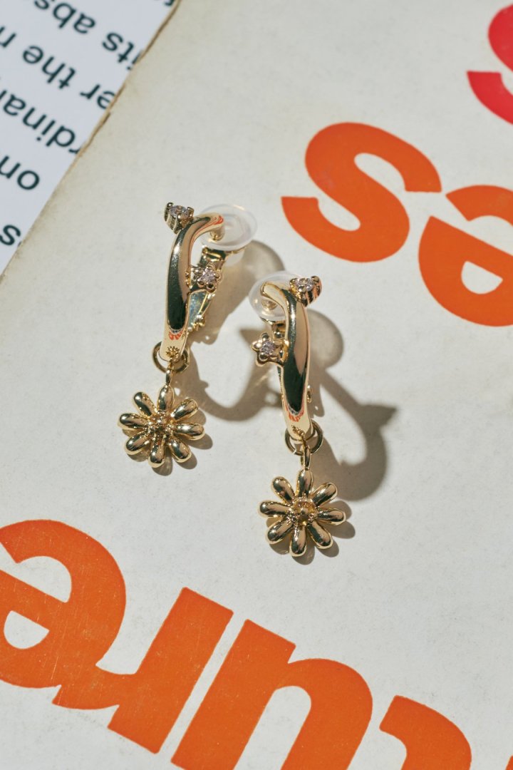 リトル ブルーム イヤリング