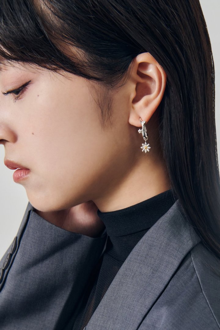 リトル ブルーム イヤリング