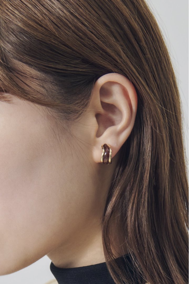 ウェービー カラー × メタル イヤリング