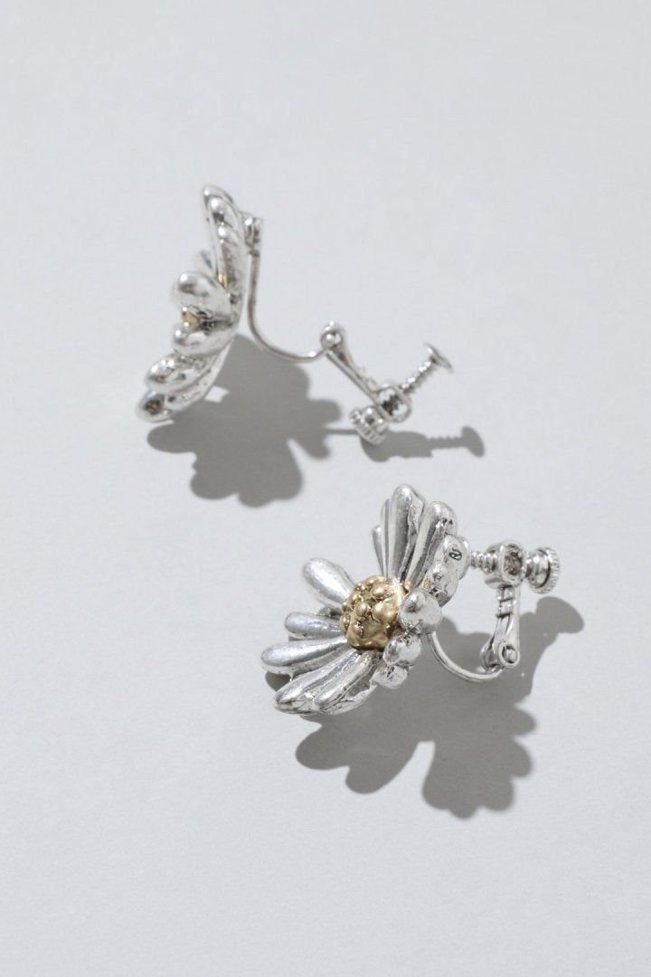 ヴィンテージ マーガレット イヤリング