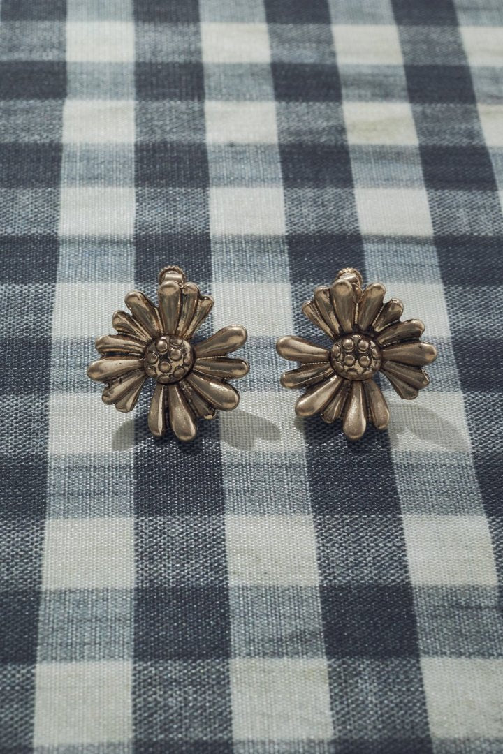 ヴィンテージ マーガレット イヤリング