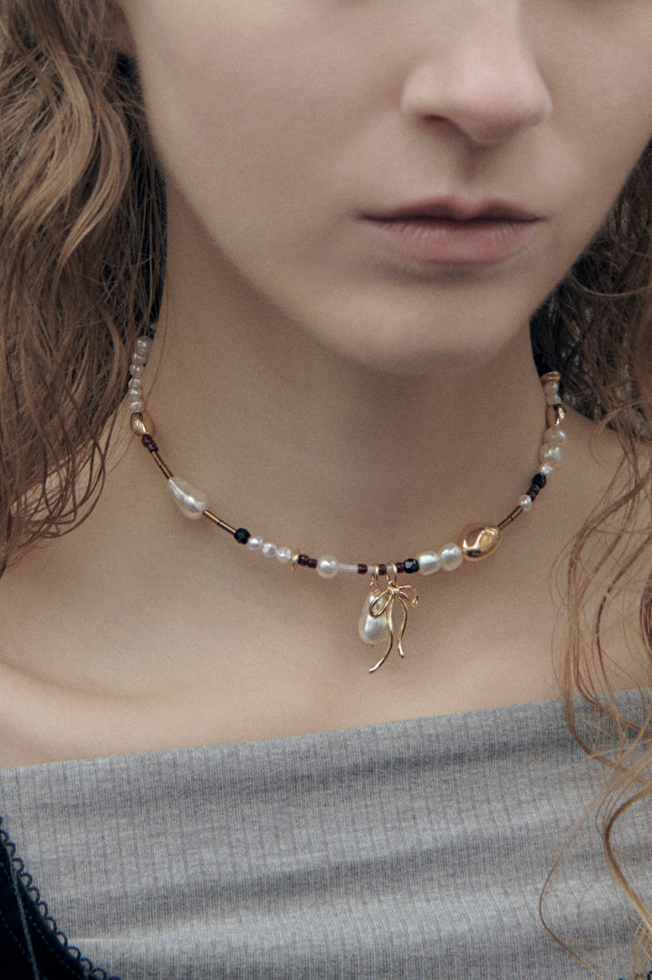 マルチ ビーズ ネックカフ