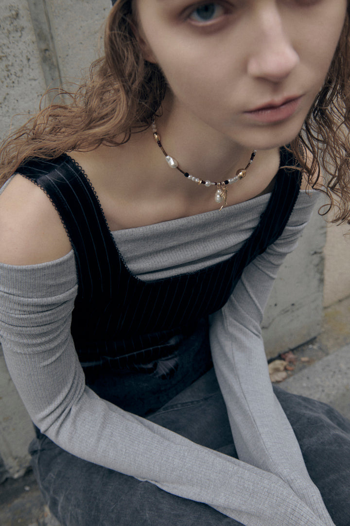 マルチ ビーズ ネックカフ