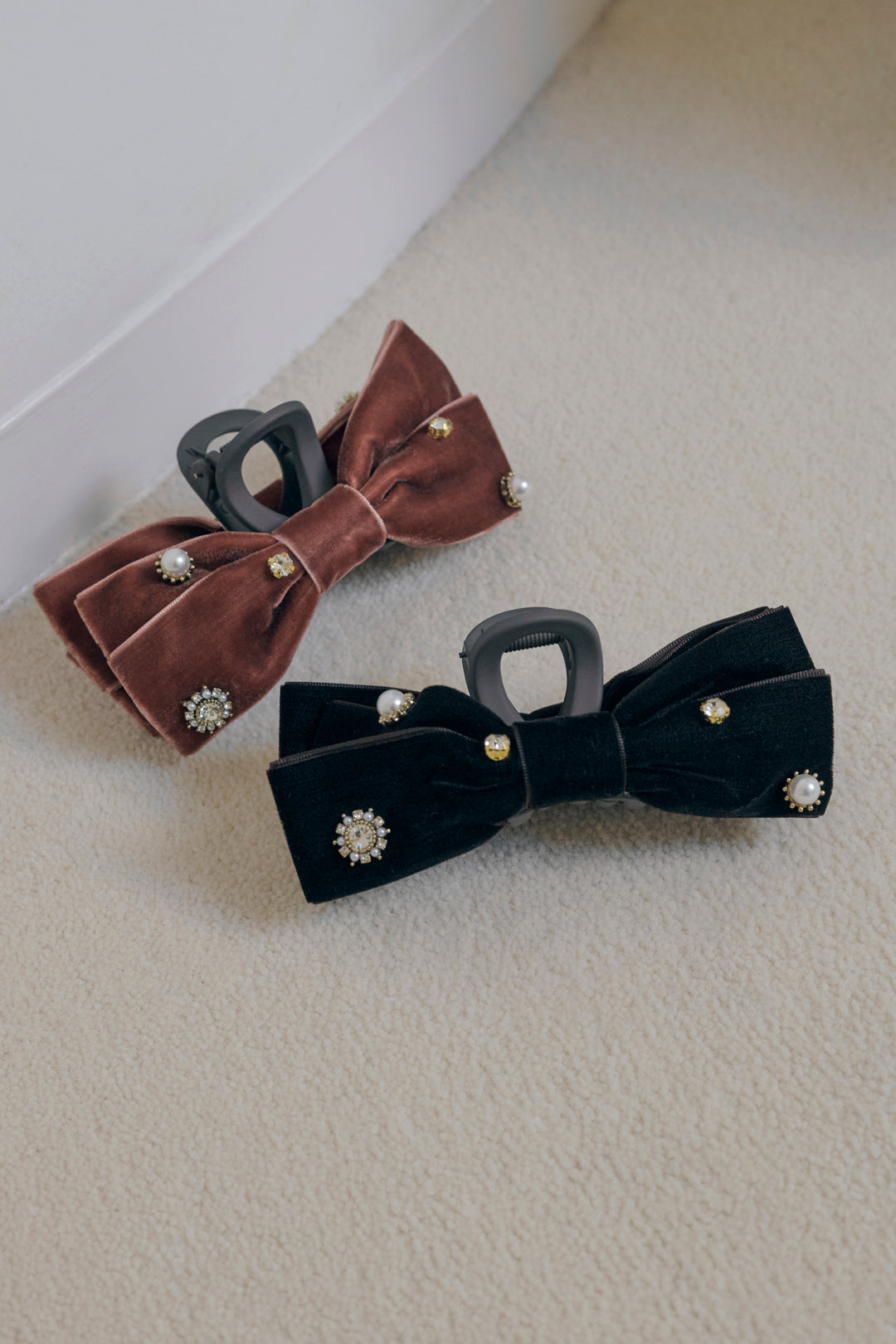 デコラティブ ベロア リボン バンス クリップ