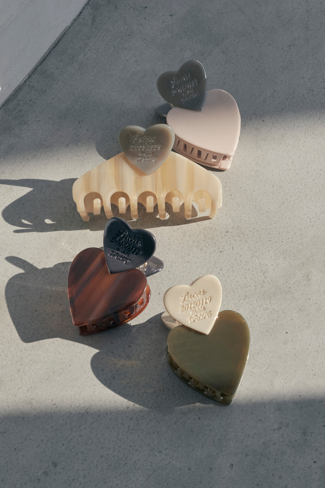 ルーカス ハート ID プレート バンス クリップ