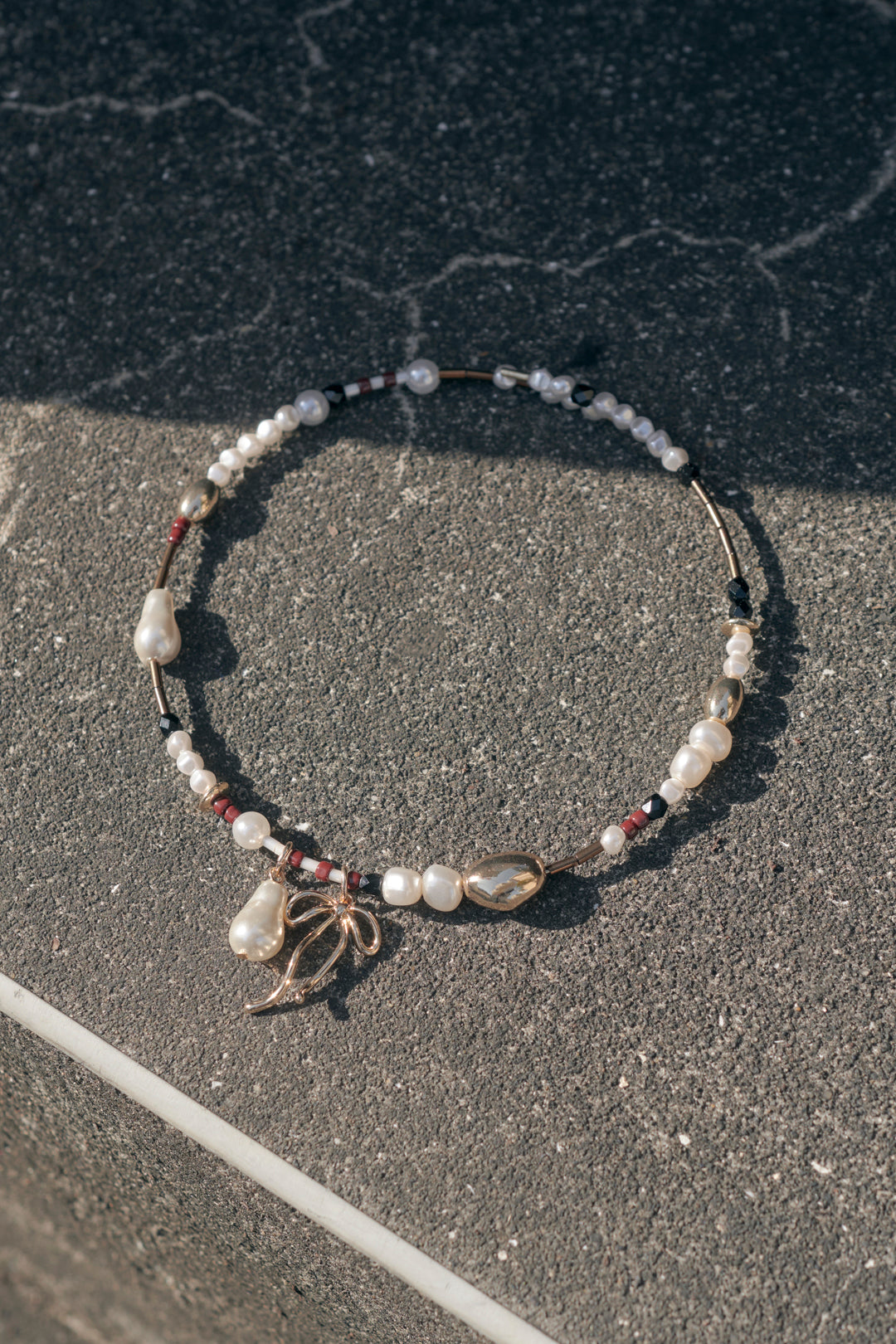 マルチ ビーズ ネックカフ