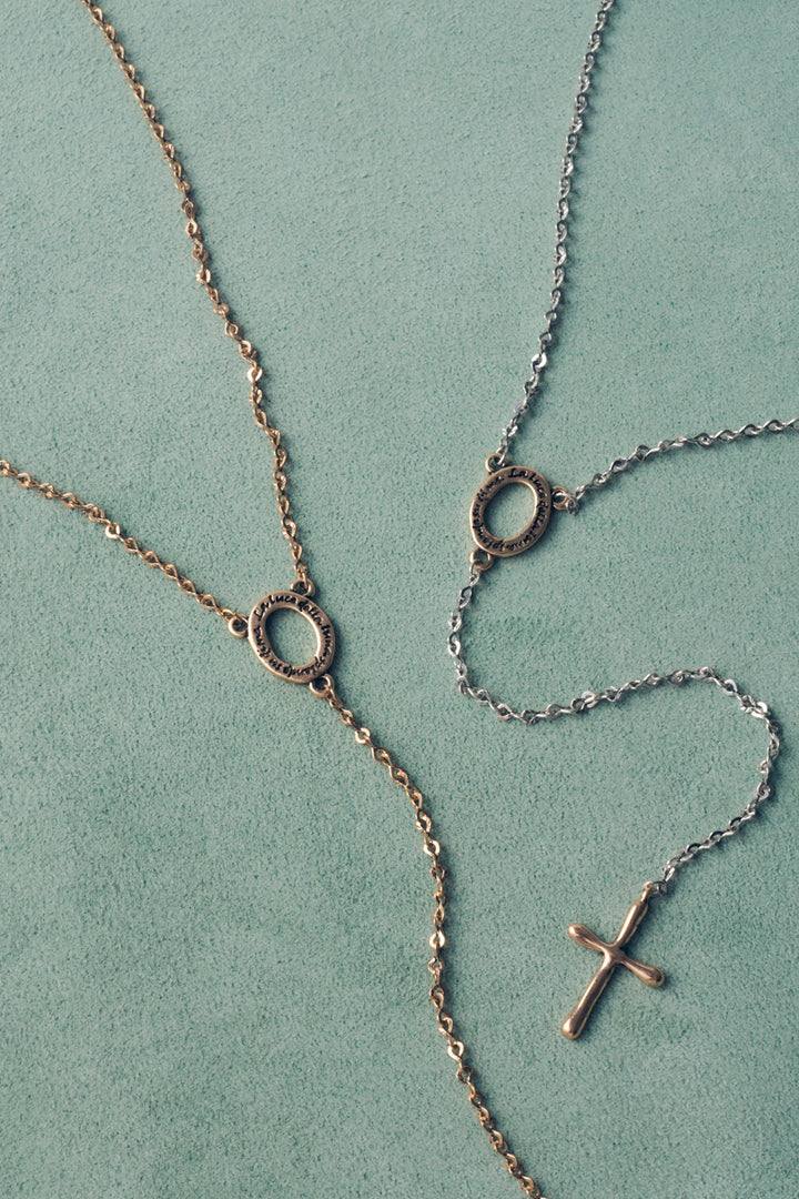 ヴィンテージ レタリング × クロス Y シェイプ ネックレス