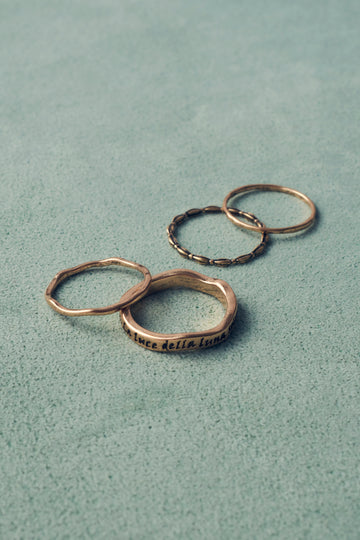 4PCS ヴィンテージ レタリング セット リング – GOLDY Onlinestore