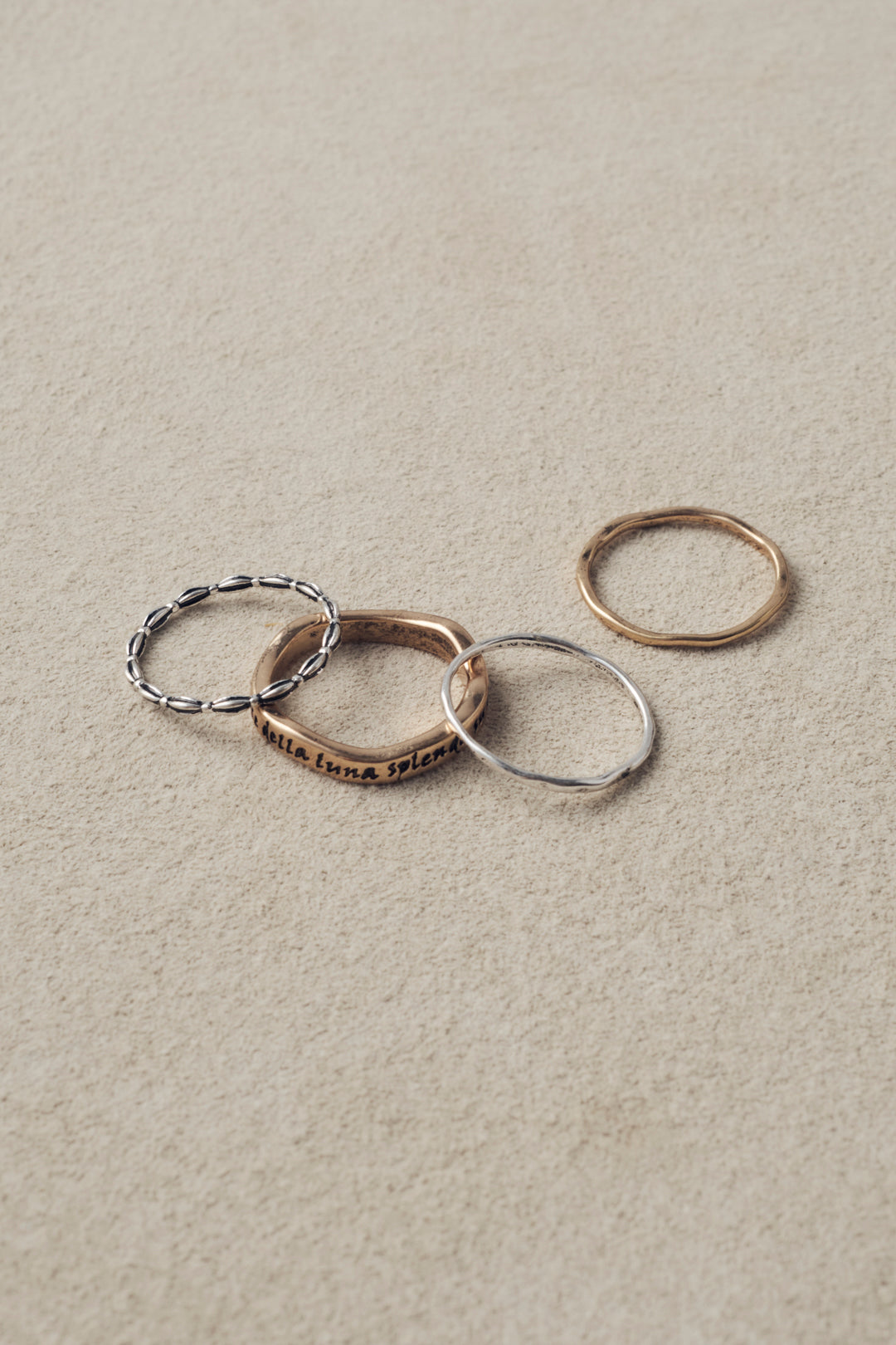 4PCS ヴィンテージ レタリング セット リング