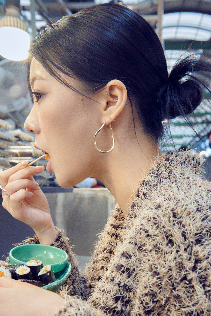 カーヴィー ライン ワイド フープ ピアス【KOREA SNAP】