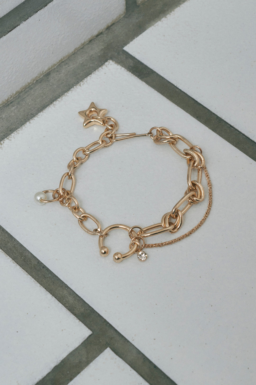 アッセンブル スター チャーム ブレスレット – GOLDY Onlinestore