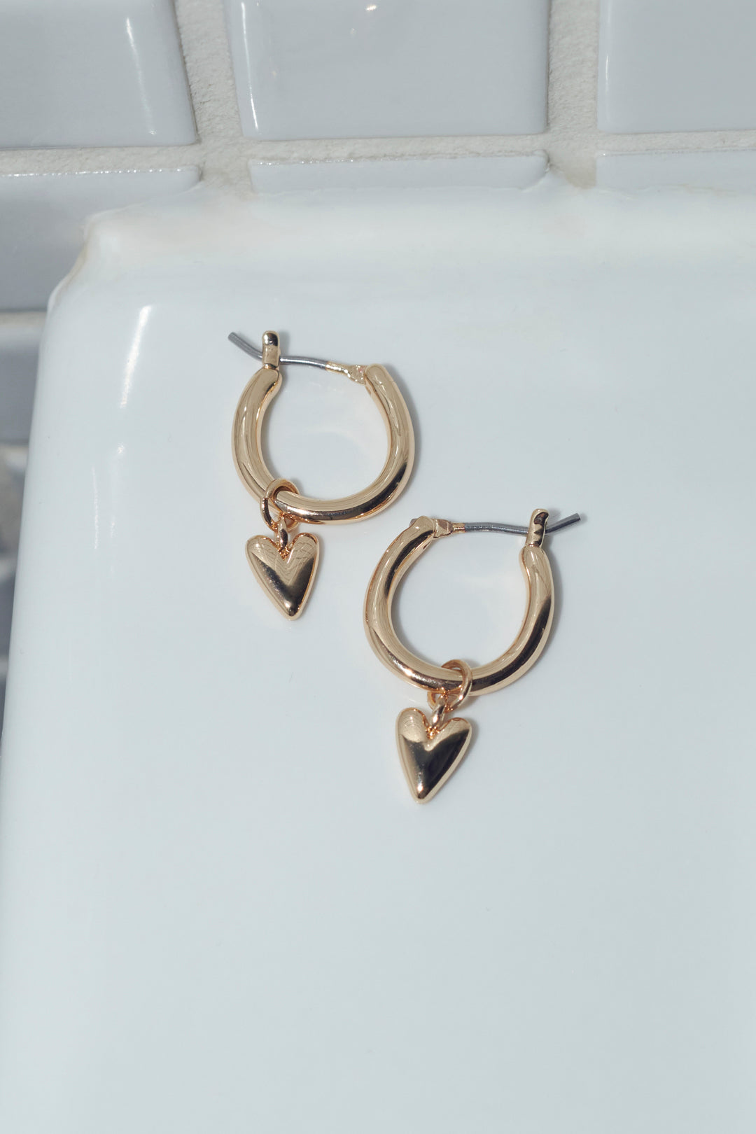 ミニマム ハート フープ ピアス – GOLDY Onlinestore