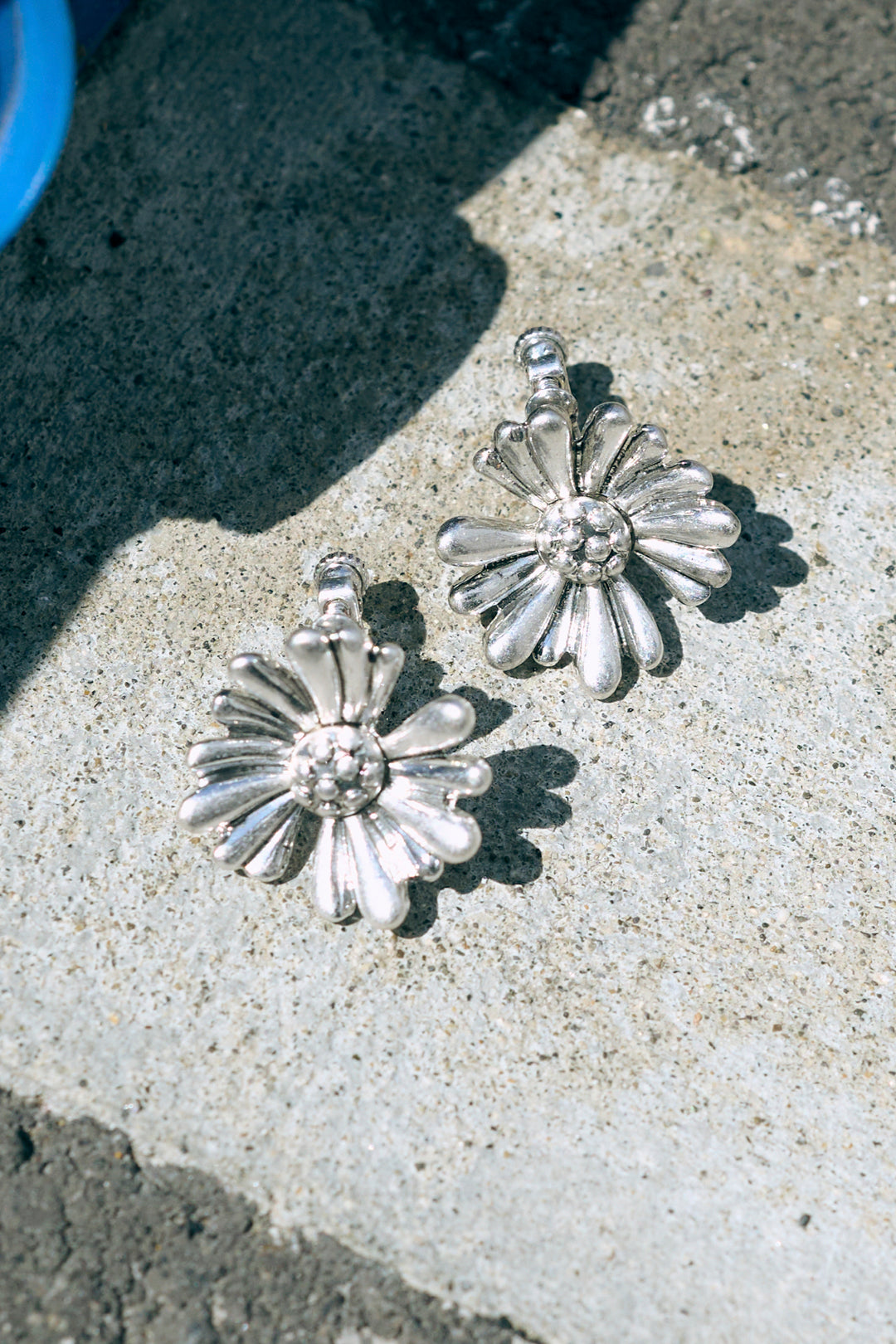 ヴィンテージ マーガレット イヤリング