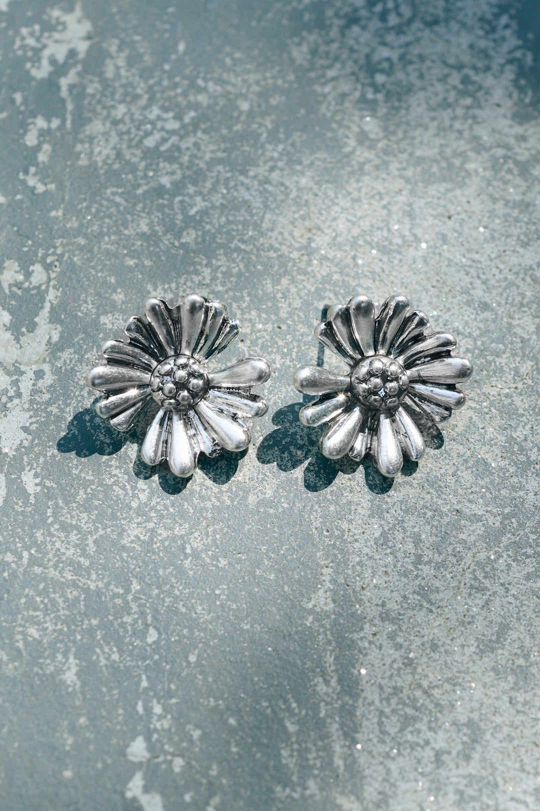 ヴィンテージ マーガレット ピアス