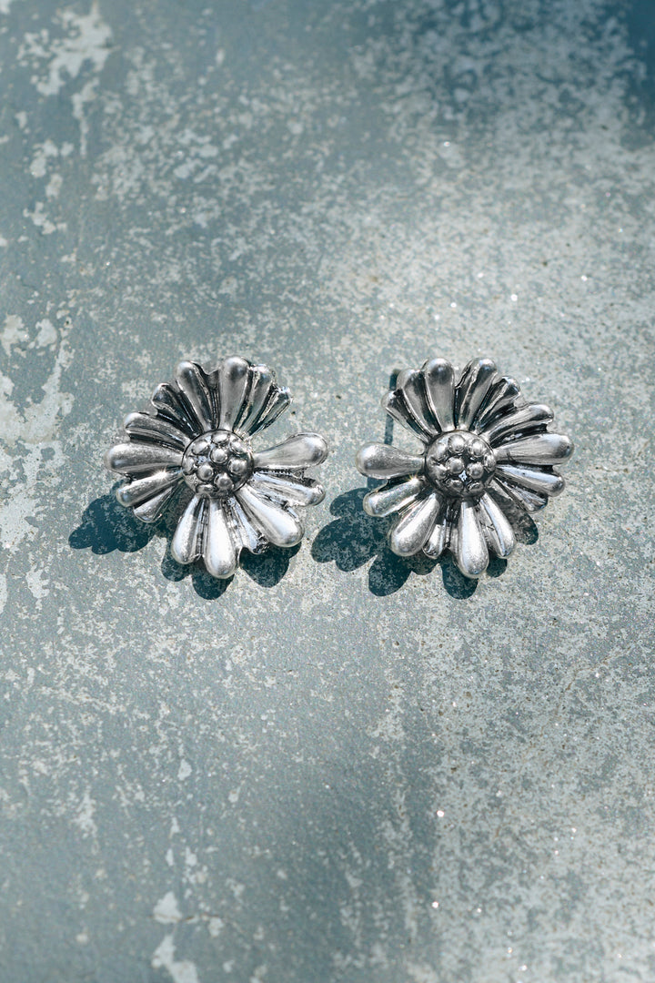 ヴィンテージ マーガレット ピアス