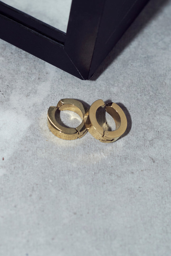アンギュラー フープ ステンレス ステップレス フィット イヤリング